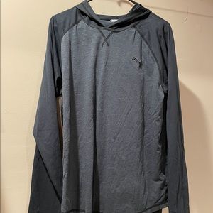 Puma light weight hoodie! Great condition!